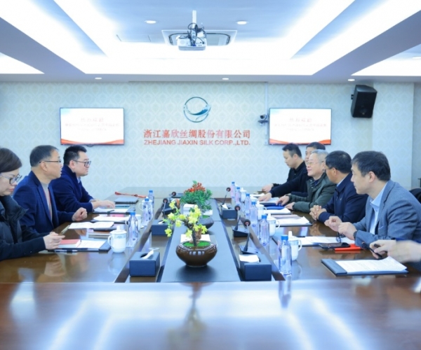 中国纺织品进出口商会曹甲昌会长一行来访调研 深刻调研表贸走势，携手探寻前行新径